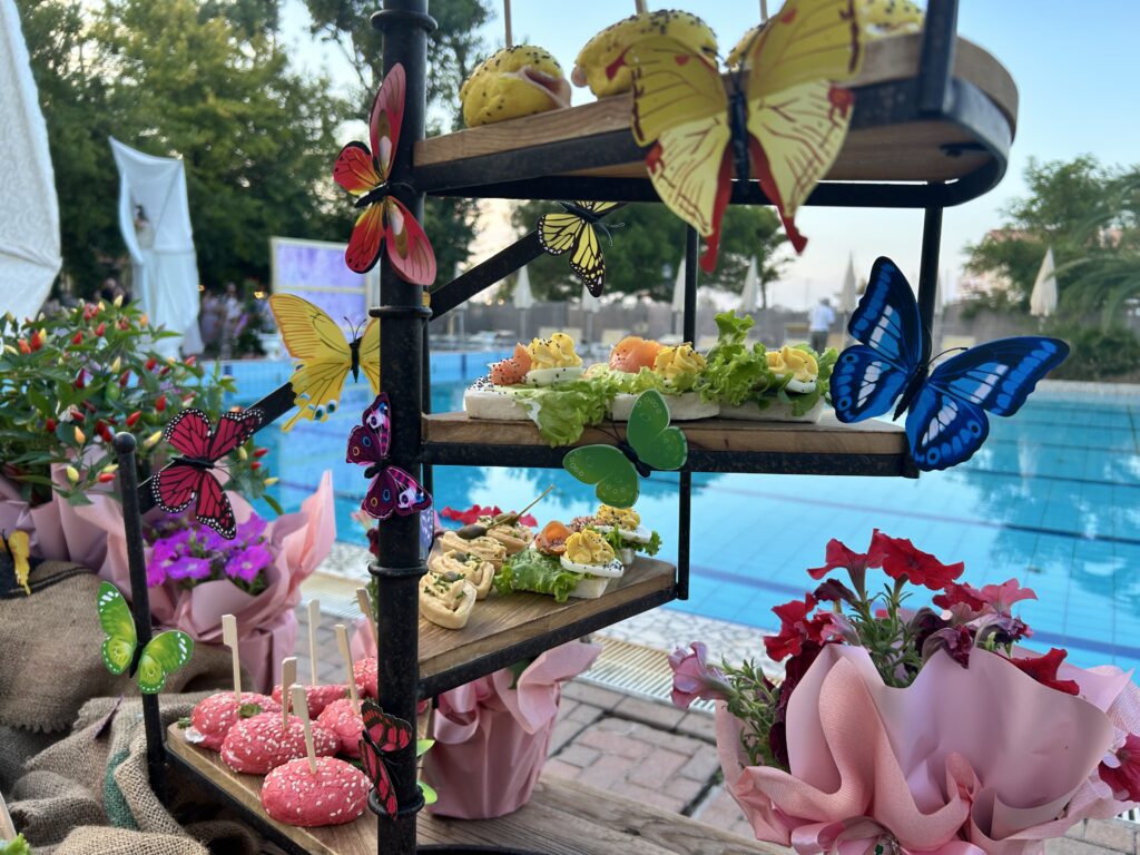 aperitivo in piscina 2